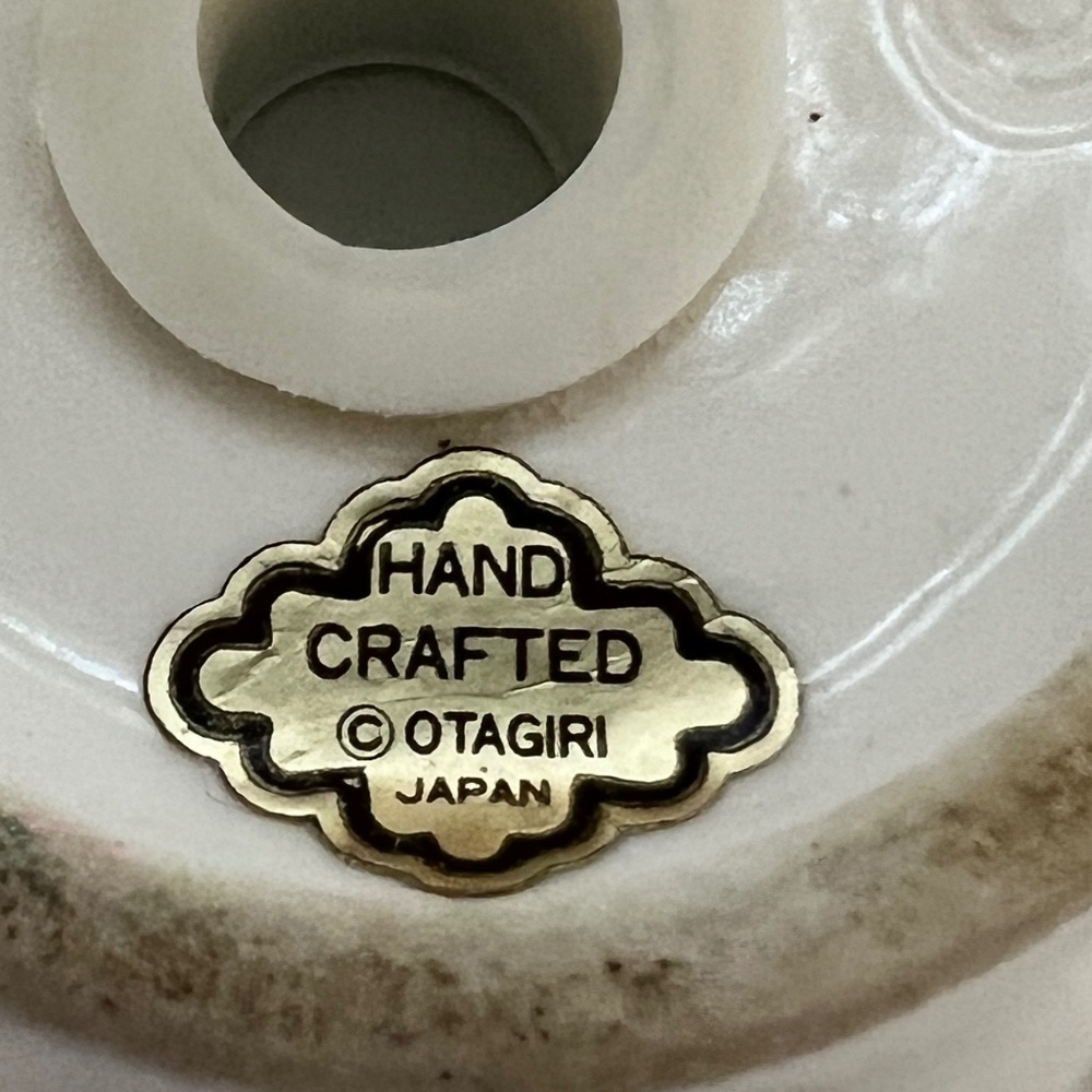 VTG OTAGIRI-MARY ANN BAKER HANDCRAFTED RAISED ROSE FLORAL SALT&PEPPER SE… - Picture 5 of 8